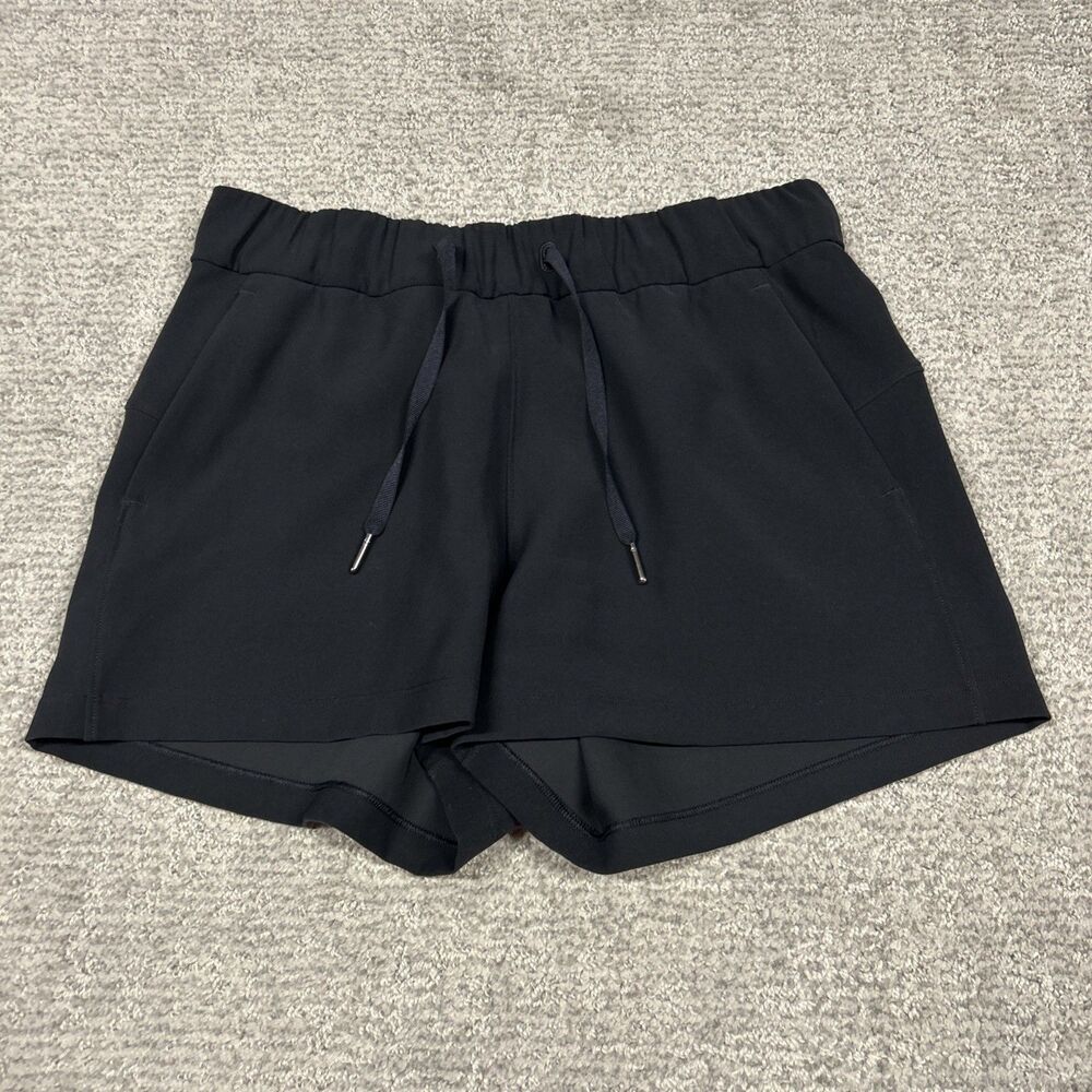 Lululemon Shorts Womens 6 Black On The Fly Short Running Yoga Gym Pockets W7ARNS